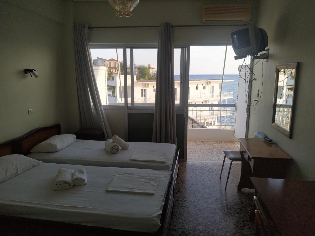 Poulea Rooms Kalamata Exterior photo